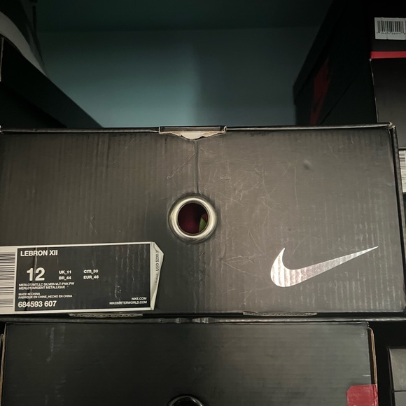 Lebron 12 Double Helix - Picture 4 of 4